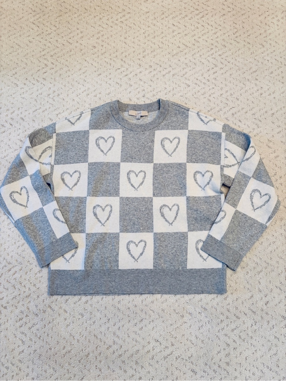 LOFT Checkerboard Heart Crewneck Sweater Size S Oversized Warm Soft Grey White